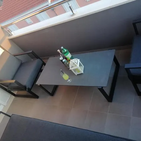 Apartment Luxury Queen Solin
