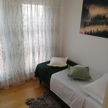 Apartment Luxury Queen